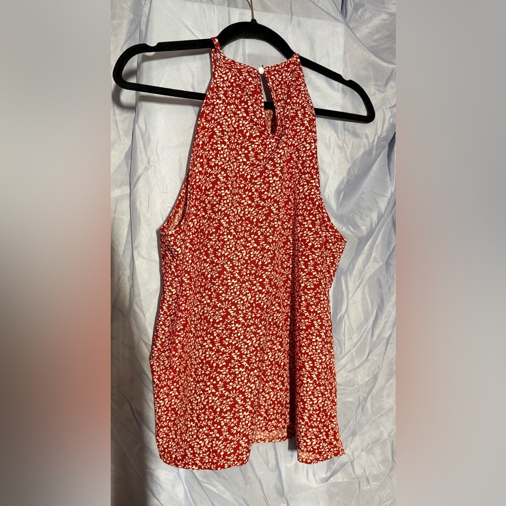 Red Floral Top - Picture 4 of 5